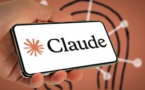 Claude 5 震撼曝光：Anthropic 祭出“代号 Fennec”，编程模型格局将变